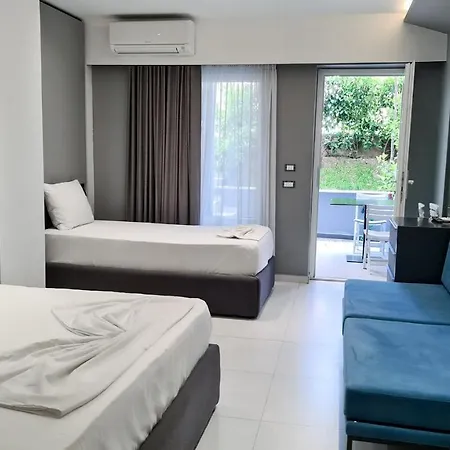 Garden Aparthotel Golem (Tirana)