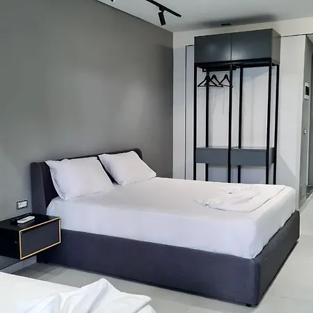 Garden 3* Golem (Tirana)